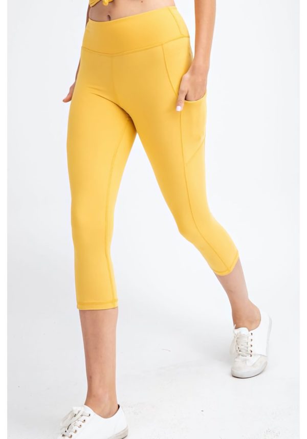 Buttery Soft Capri Length Yoga Pants w/ Pockets
