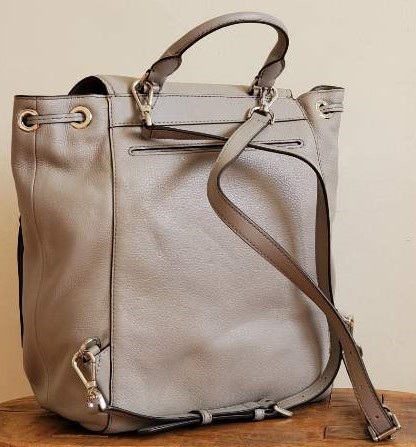 Michael Kors Evie Medium Pearl Grey Backpack