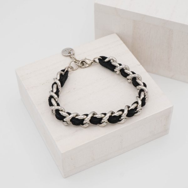 Black Chamude With Chain Bracelet